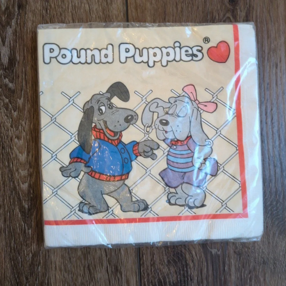 NIP Vintage‎ 80s Pound Puppies Paper Birthday Napkins (16) - Retro Childhood